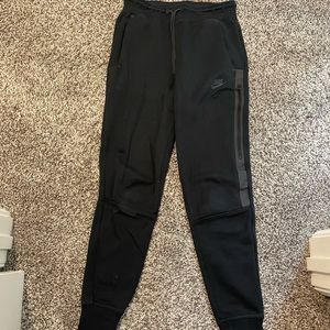 Nike Women’s Tech Fleece Jogger NSW